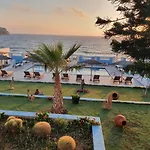 Hotel apartamentowy Elenis