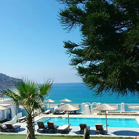 아파트호텔 Elenis 2*