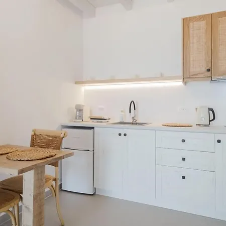 Elenis Hotel de apartamente Arkasa