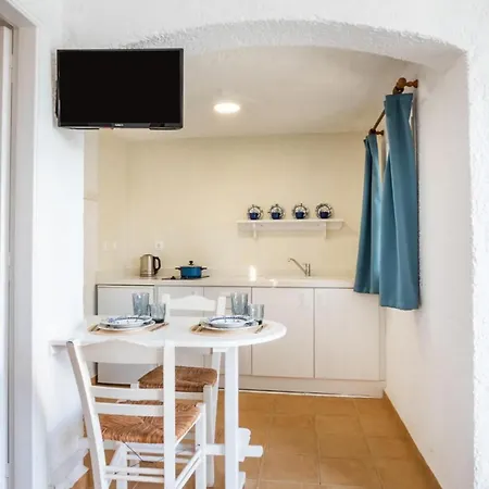 Hotel de apartamente Elenis 2*