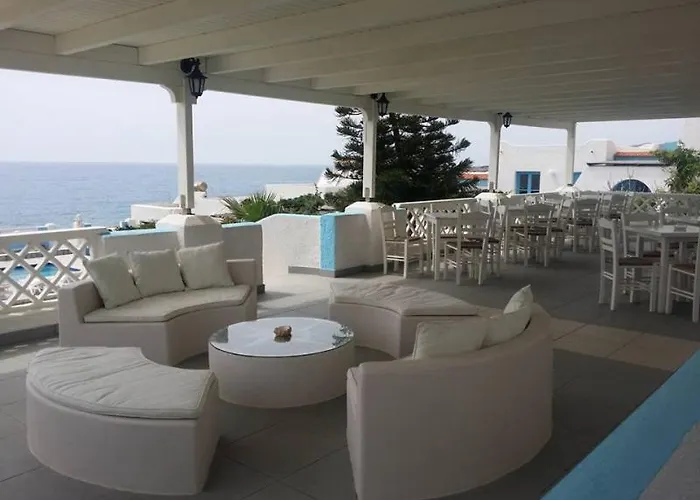 아파트호텔 Elenis 2*